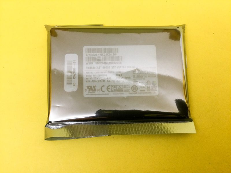 SSD-накопитель Samsung MZ-7LM960N