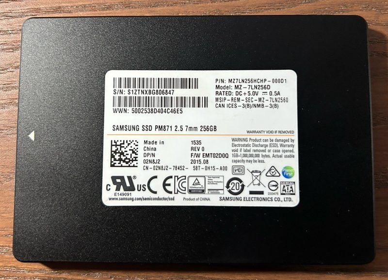 SSD-накопитель Samsung MZ-7LN256D