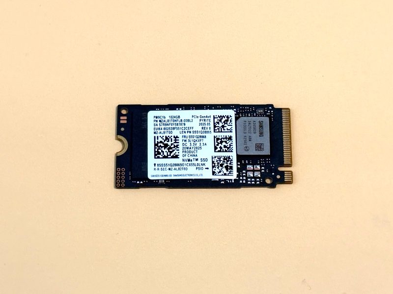 SSD-накопитель Samsung MZ-AL81T0D