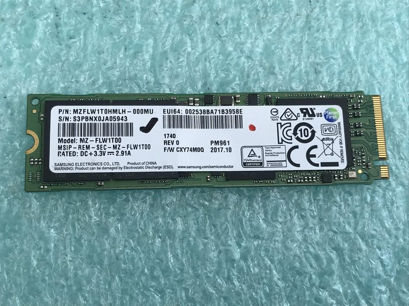 SSD-накопитель Samsung MZ-FLW1T00