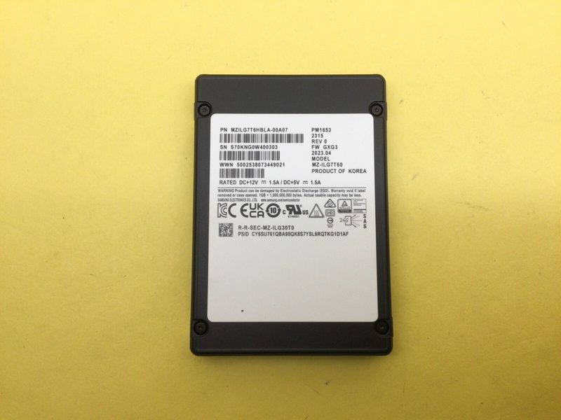 SSD-накопитель Samsung MZ-ILG7T60