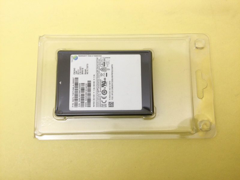 SSD-накопитель Samsung MZ-ILT30T0