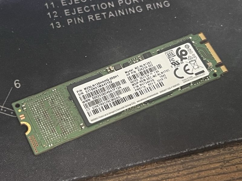 SSD-накопитель Samsung MZ-NLN128C
