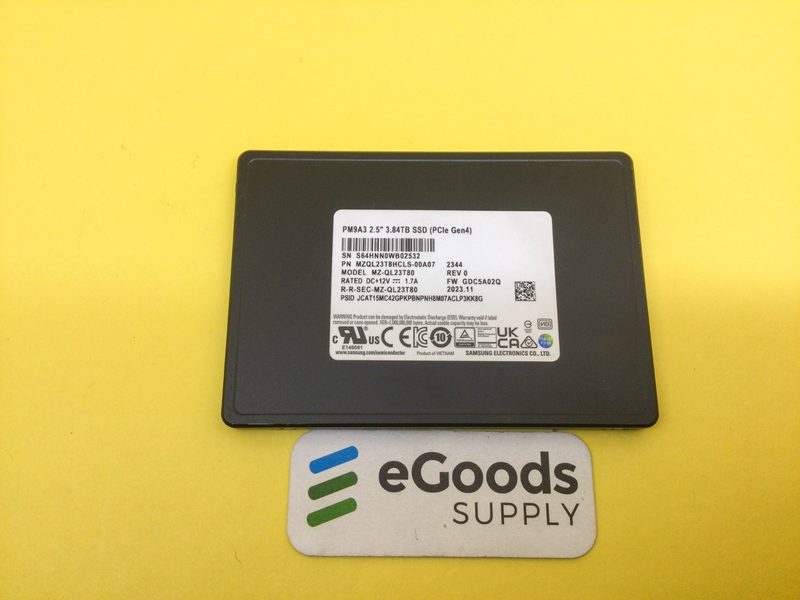 SSD-накопитель Samsung MZ-QL23T80