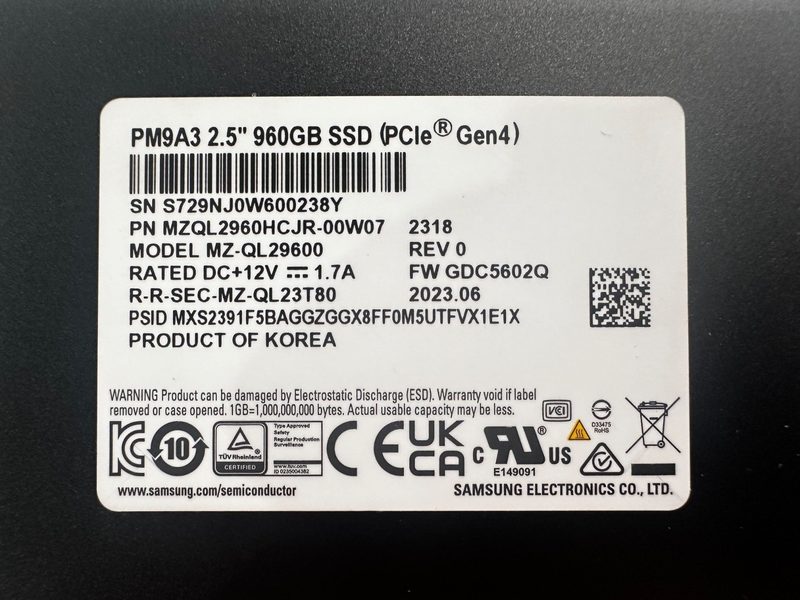 SSD-накопитель Samsung MZ-QL296000