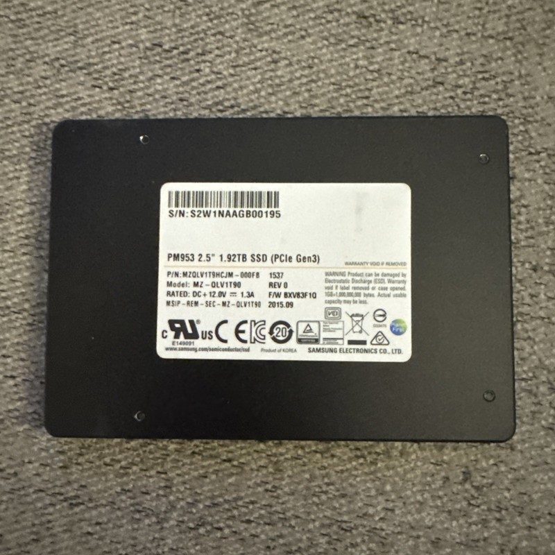 SSD-накопитель Samsung MZ-QLV1T90