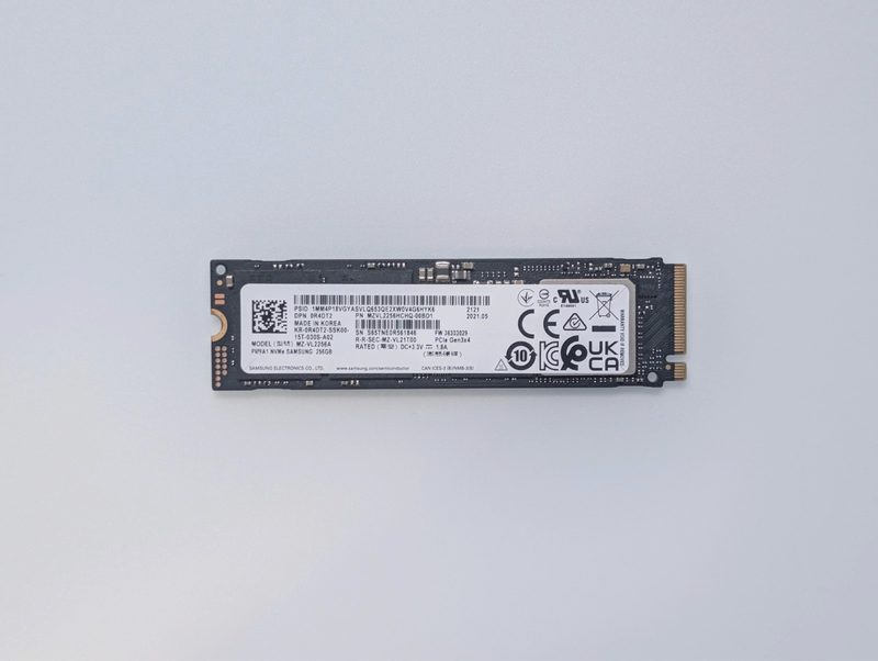 SSD-накопитель Samsung MZ-VL22560