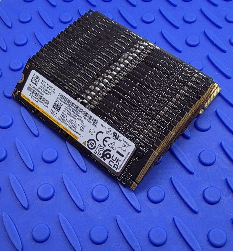 SSD-накопитель Samsung MZ-VL2512B