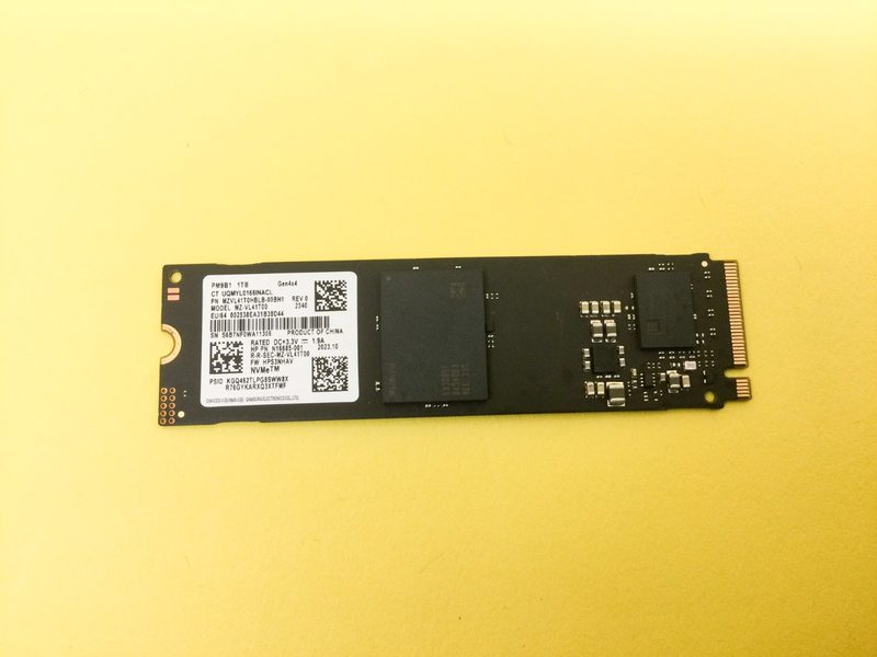 SSD-накопитель Samsung MZ-VL41T00