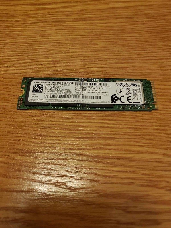 SSD-накопитель Samsung MZ-VLB512A