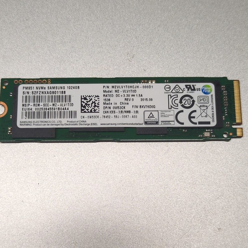 SSD-накопитель Samsung MZ-VLV1T0D