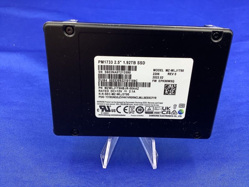 SSD-накопитель Samsung MZ-WLJ1T90