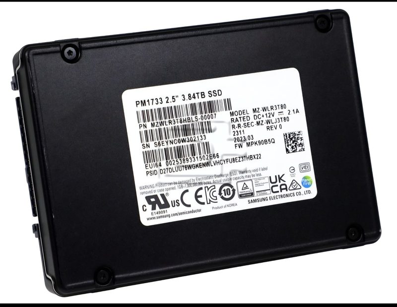 SSD-накопитель Samsung MZ-WLJ3T80