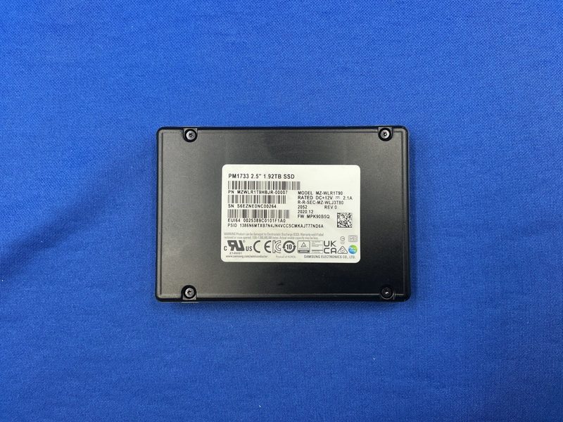 SSD-накопитель Samsung MZ-WLR1T90