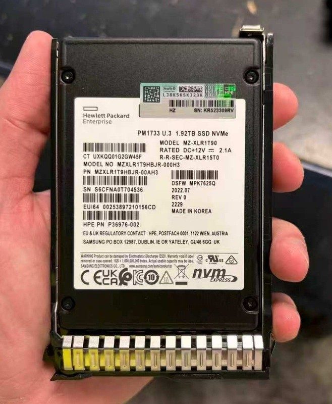 SSD-накопитель HPE MZ-XLR1T90