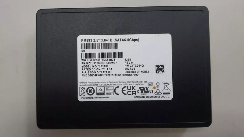 SSD-накопитель Samsung MZ7L33T8HBLT-00W07