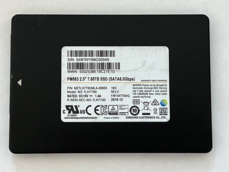 SSD-накопитель Samsung MZ7LH7T6HMLA