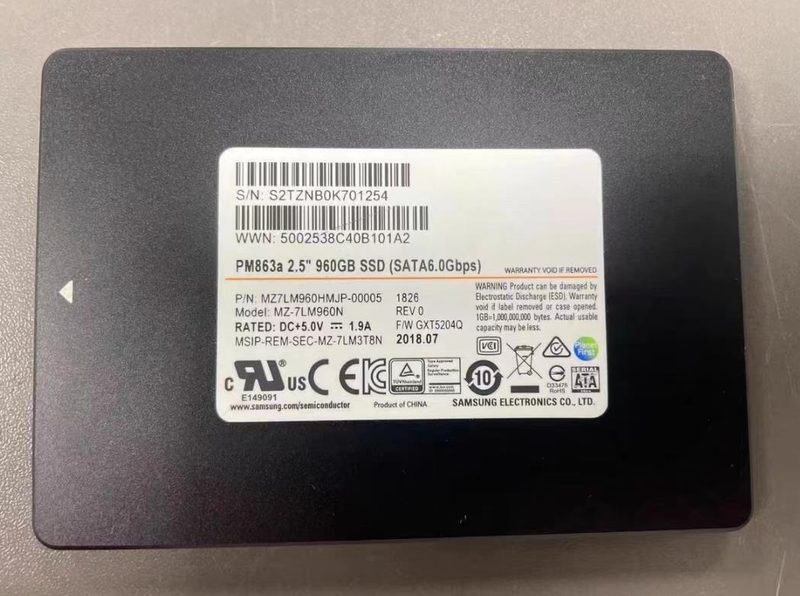 SSD-накопитель Samsung MZ7LM960HMLJP-00005
