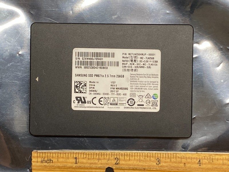 SSD-накопитель Samsung MZ7LN256B