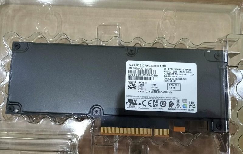 SSD-накопитель Samsung MZPLJ1T6HBJR-00AD3