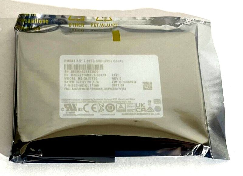 SSD-накопитель Samsung MZQL27T6HBLA-00BAL