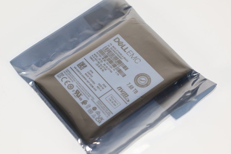SSD-накопитель Samsung MZQL27T6HBLA