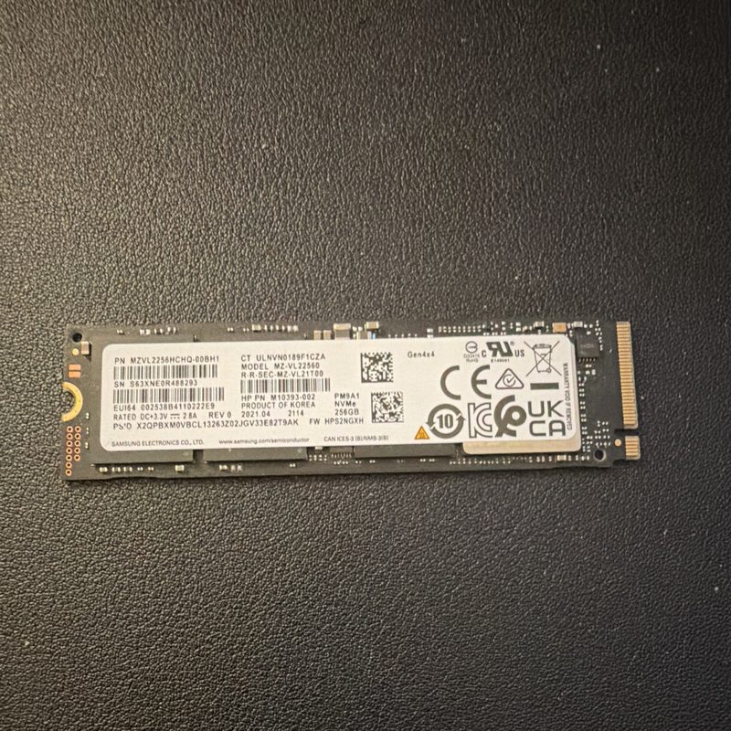 SSD-накопитель Samsung MZVL2256HCHQ-00BH1