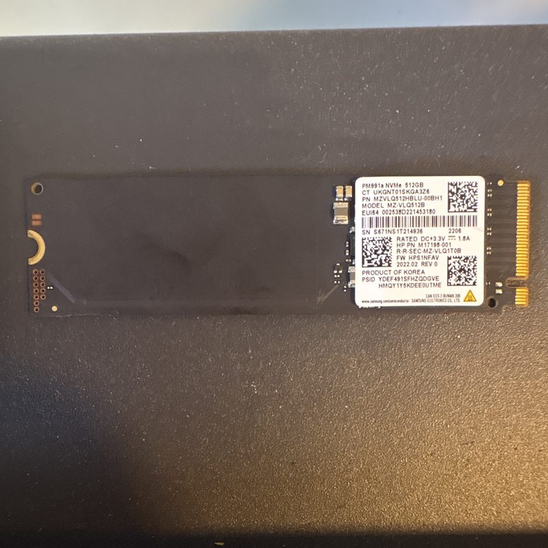 SSD-накопитель Samsung MZVL2512HCJQ-00B00