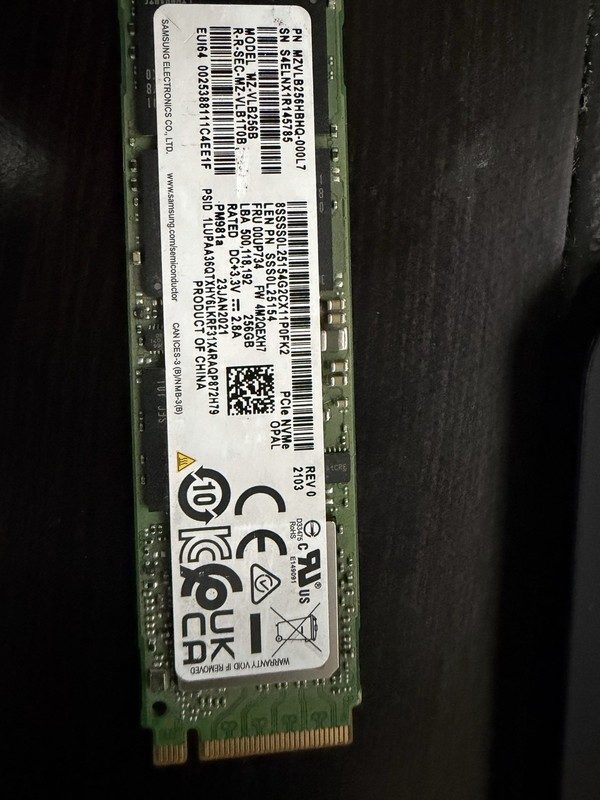 SSD-накопитель Samsung MZVLB256HBHQ-000L7