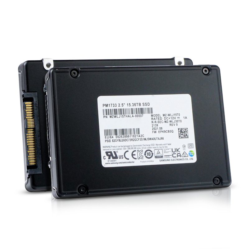 SSD-накопитель Samsung MZWLJ15THALA