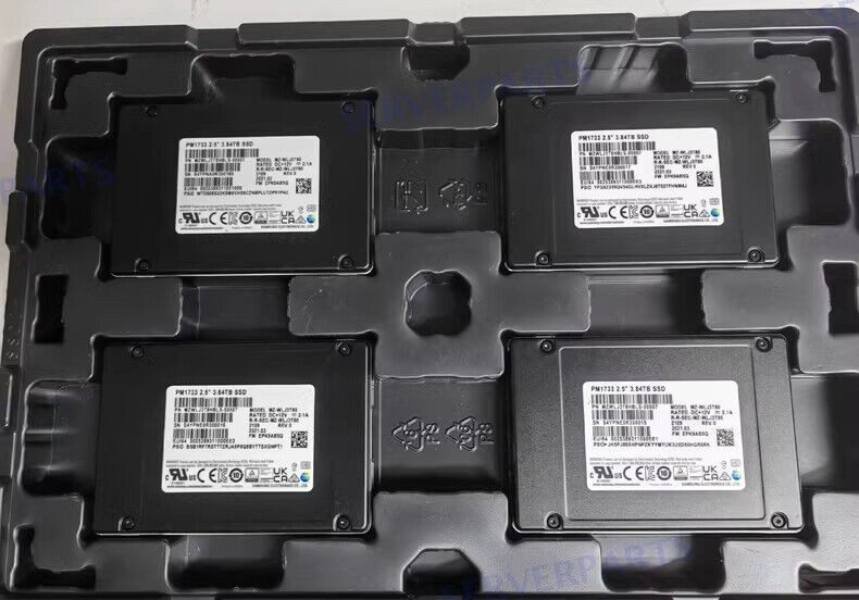 SSD-накопитель Samsung MZWLJ3T8HBLS-00007
