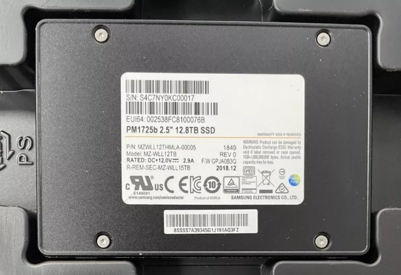 SSD-накопитель Samsung MZWLL12THMLA-00005
