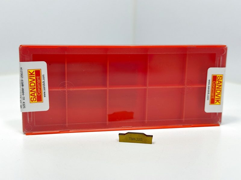 Режущий инструмент Sandvik N123G2-0300-0004-TM