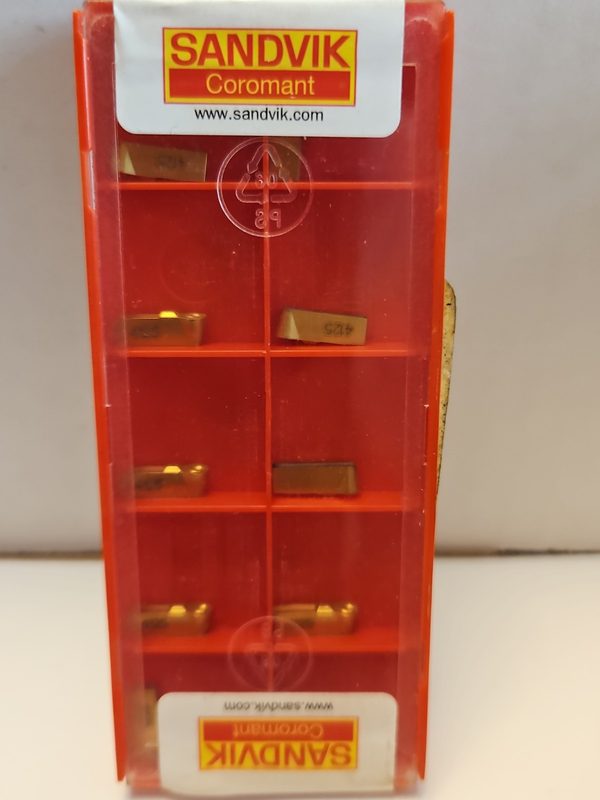 Режущий инструмент Sandvik N151.3-300-25-7P