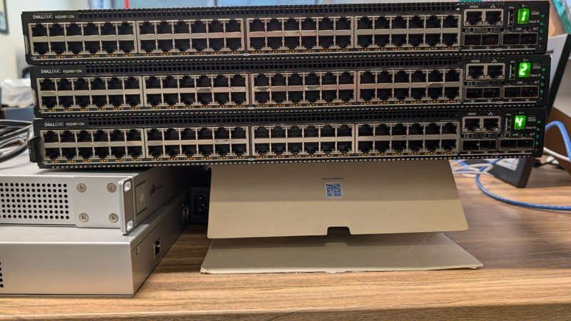 Коммутатор Dell N3248P-ON