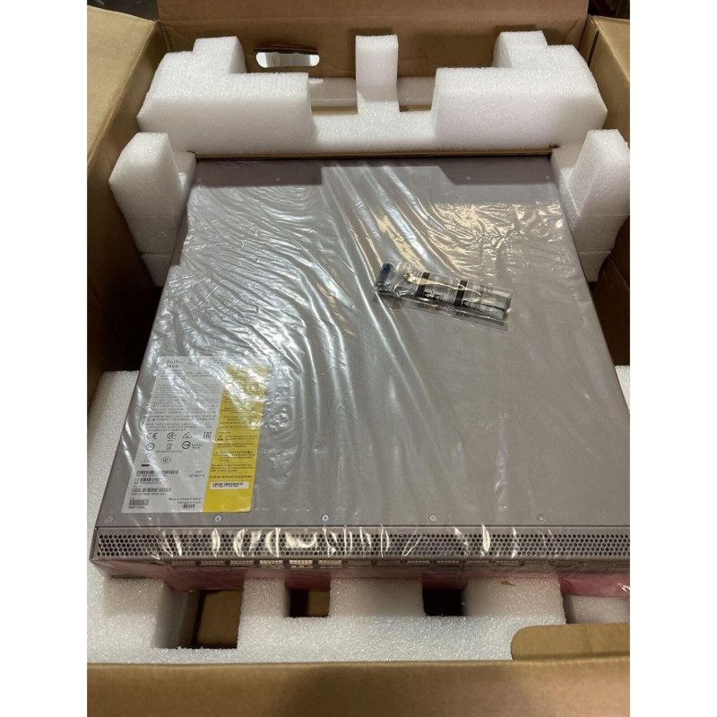 Коммутатор Cisco N9K-C93180TC-FX