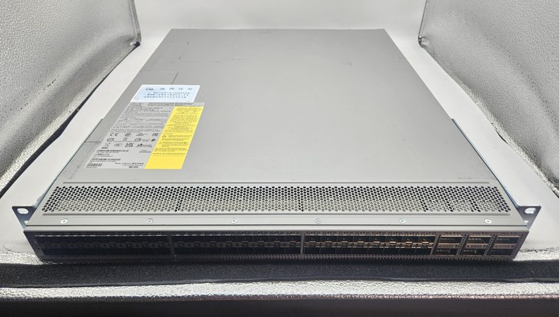 Коммутатор Cisco N9K-C93180YC-FX