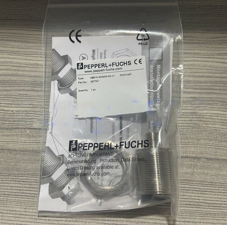 Датчик приближения Pepperl+Fuchs NBB15-30GM30-E2-V1