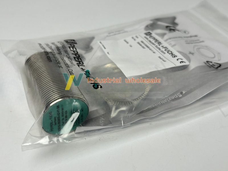 Датчик приближения Pepperl+Fuchs NBB15-30GM50-A2-V1-M1