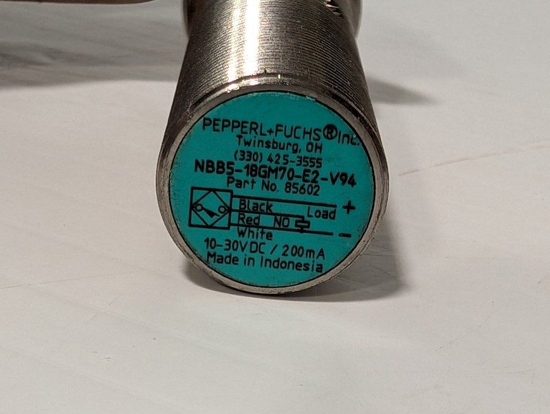 Датчик приближения Pepperl+Fuchs NBB5-18GM70-E2-V94