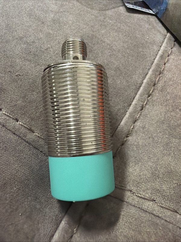Датчик приближения Pepperl+Fuchs NBN15-30GM50-E0-V1