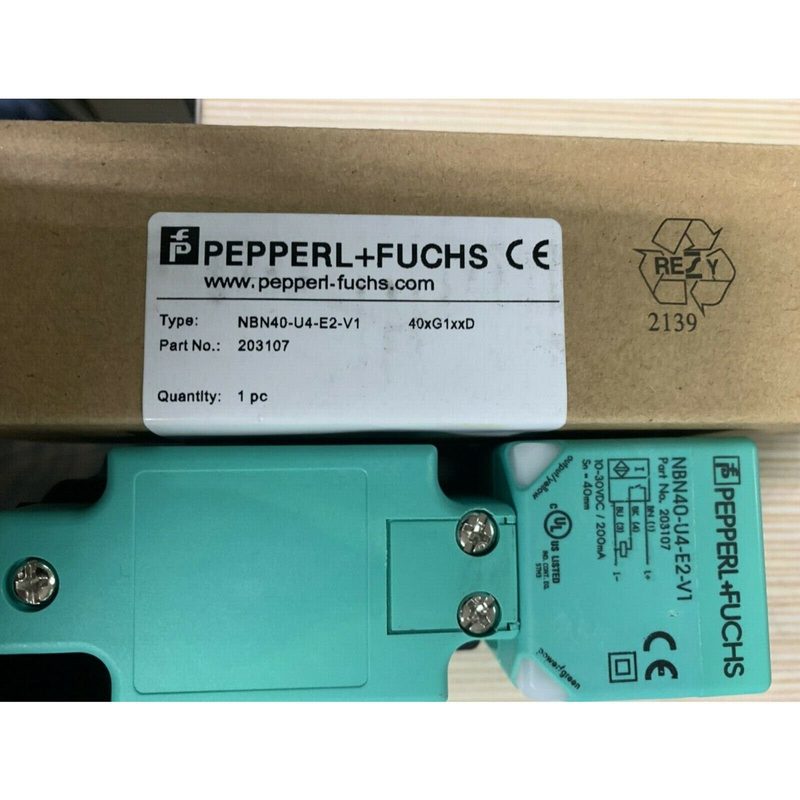Датчик приближения Pepperl+Fuchs NBN40-U4-E2-V1