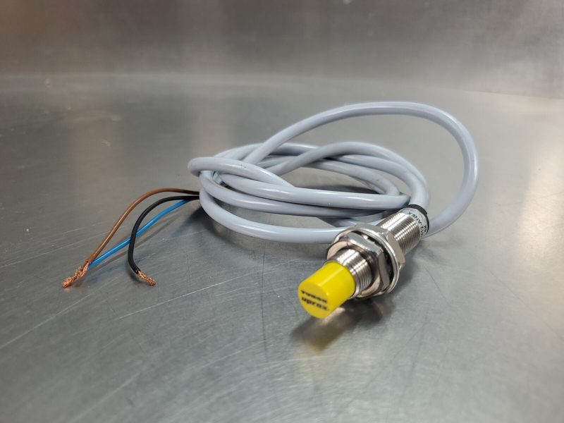Датчик приближения Turck NI8U-EM12-AN6X