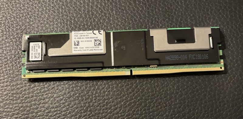 Модуль памяти Intel NMA1XXD512GQS