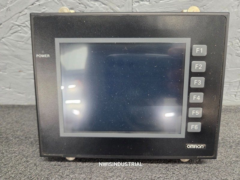 Панель оператора Omron NP5-MQ001B