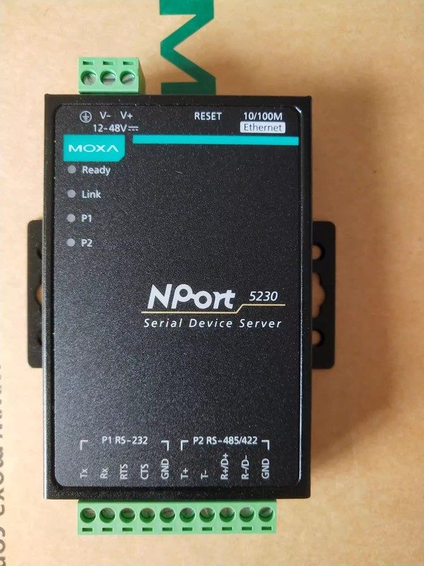 IIoT-устройство Moxa NPORT5230