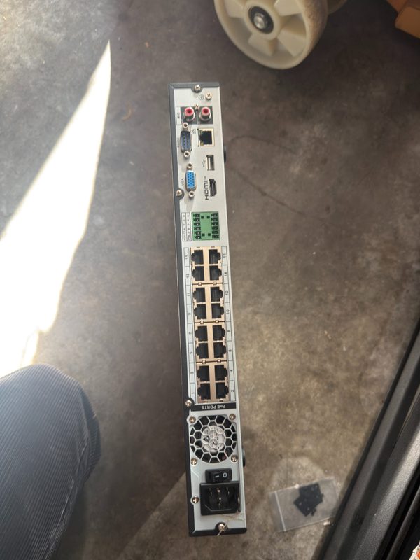 Видеорегистратор NVR-MX16POE-1U4K1