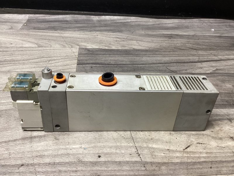 Вакуумный эжектор SMC NZL112-K15MZ