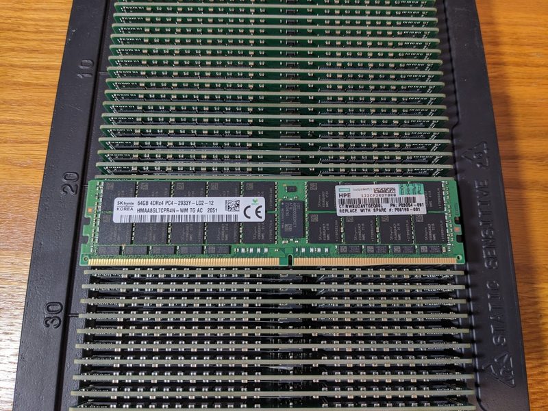 Модуль памяти HPE P06190-001