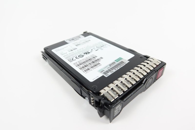 SSD-накопитель HPE P06586-B21